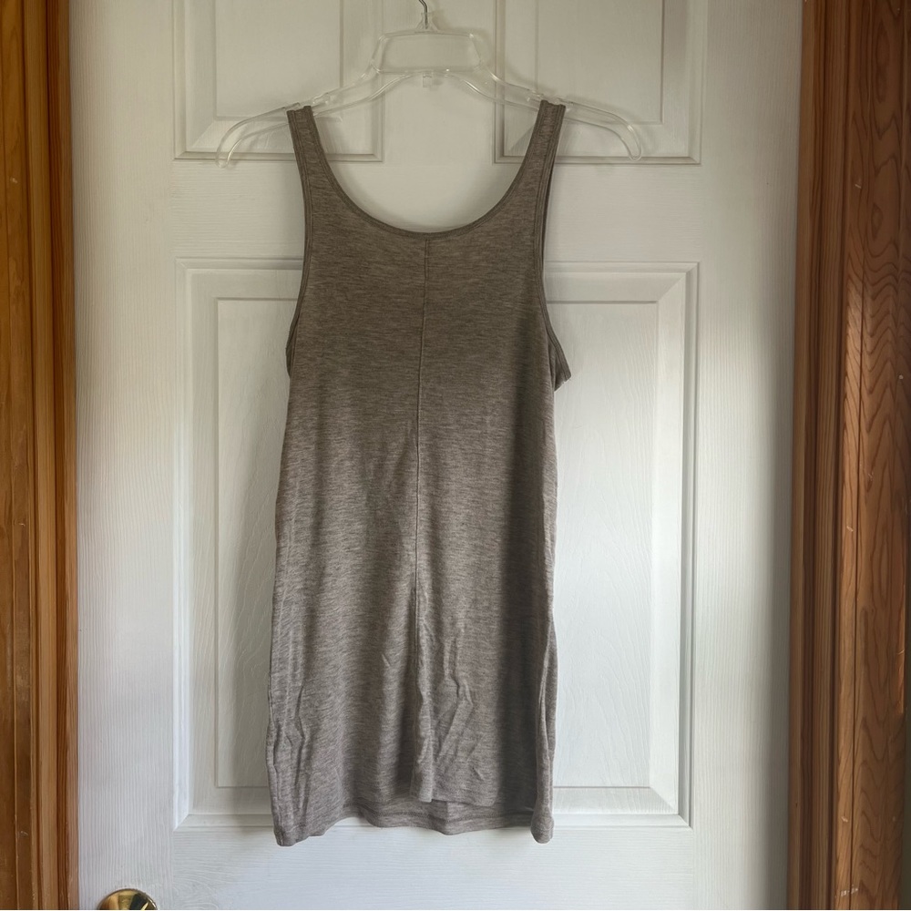 Mossimo Tank Top - Picture 2 of 3